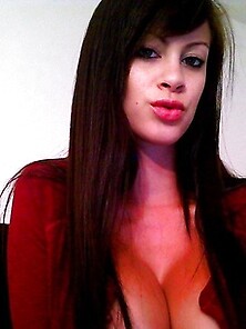 Talia Shepard Takes Some Sexy Webcam Pics!
