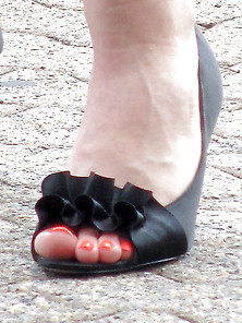 More Pretty Feet