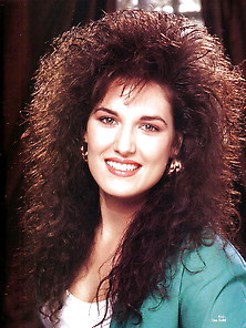 80's Hairstyles- Sexy Elegance.  Long And Mid Haircuts.