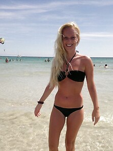 Blonde Wife Hot Vacation Pix